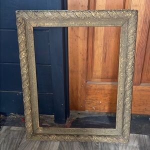 Elegant Gold Ornate Picture Frame